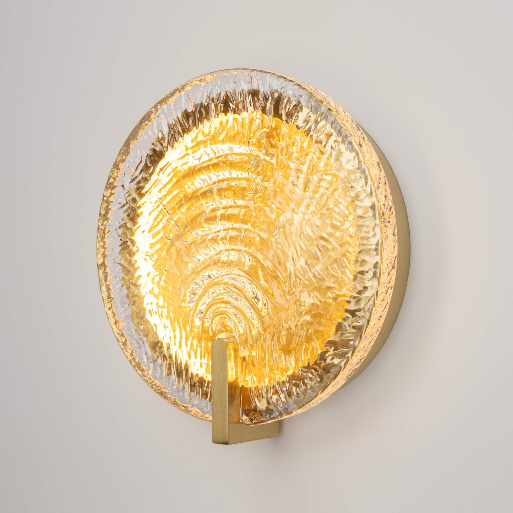 Regatta Medium LED Wall Light, Brass Metal, Transparent Glass, 3000K, 8W, 24cm Diameter